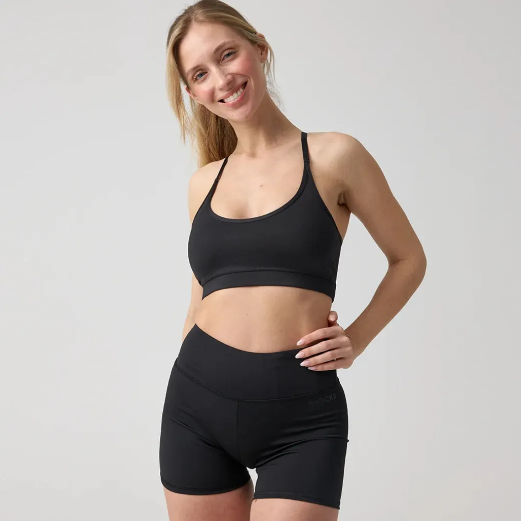 Sport Hot Pants aus recyceltem Polyester